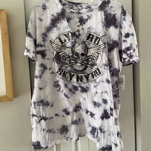 NWT TORRID Tye-Dye Keyhole Graphic Tee